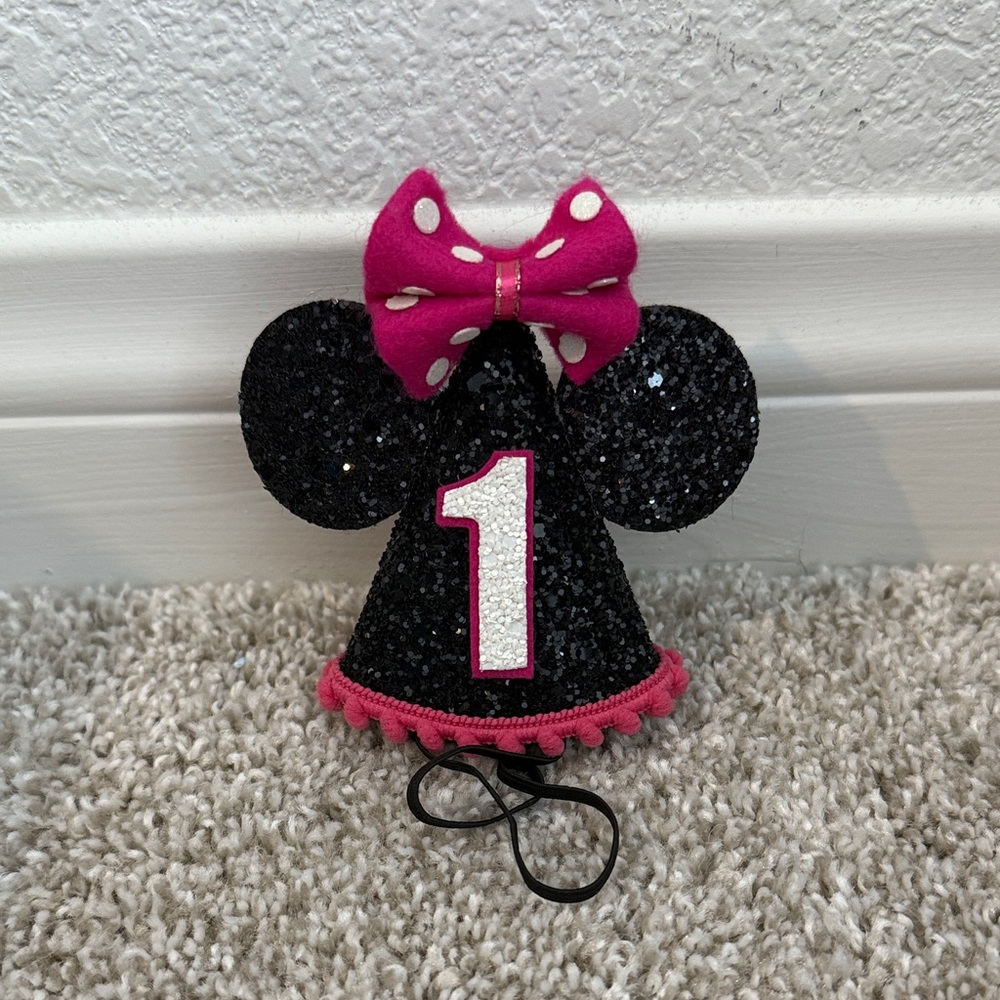 NWOT Little Blue Olive Minnie Mouse 1st Birthday Hat